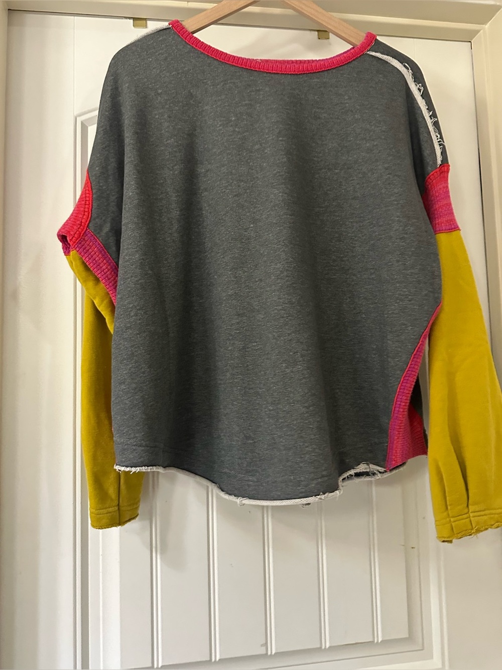 NATURAL LIFE Women's L/xl boxy Fit Color Block Sweatshirt Mixed Media - Picture 3 of 5